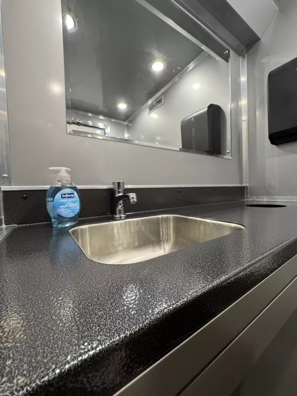 3 private room restroom trailer 16′ x 6′ - Image 4